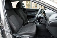 Hyundai BAYON T-GDI SE CONNECT DCT MHEV 29