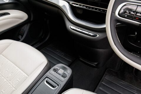 Fiat 500e LA PRIMA 34