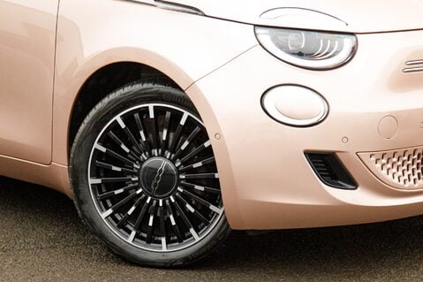 Fiat 500e LA PRIMA 12