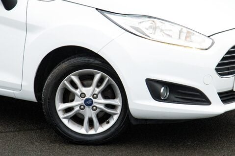 Ford Fiesta ZETEC 10