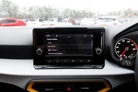 SEAT Ibiza MPI SE 29