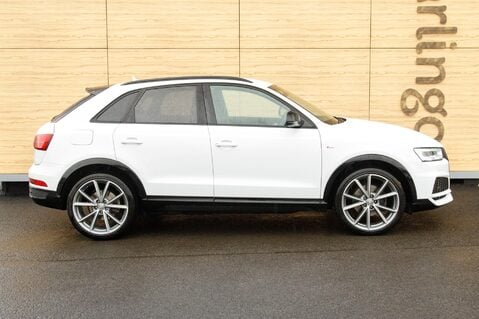 Audi Q3 TFSI BLACK EDITION 13
