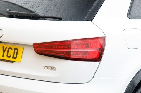 Audi Q3 TFSI BLACK EDITION 9