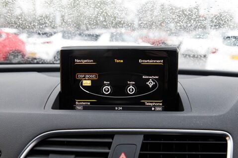 Audi Q3 TFSI BLACK EDITION 24