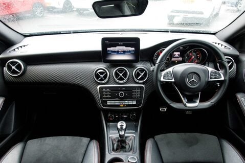 Mercedes-Benz A Class A 180 D AMG LINE 3