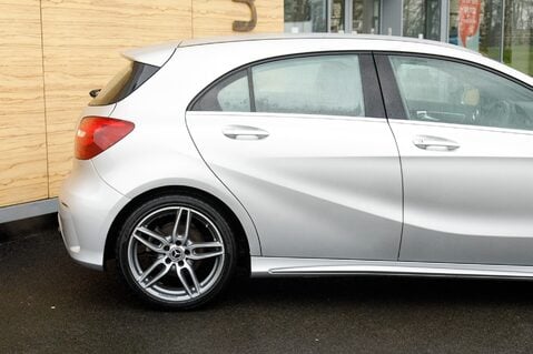 Mercedes-Benz A Class A 180 D AMG LINE 7