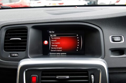 Volvo V60 D3 SE LUX NAV 24