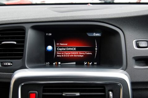 Volvo V60 D3 SE LUX NAV 21