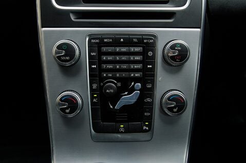 Volvo V60 D3 SE LUX NAV 29