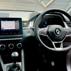 Renault Captur ICONIC TCE 1