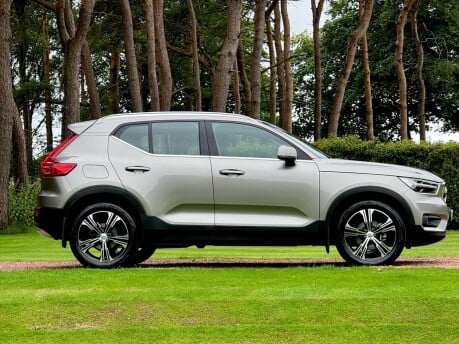 Volvo XC40 T3 INSCRIPTION PRO 39