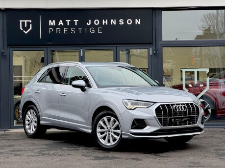 Audi Q3 TFSI SPORT MHEV 9