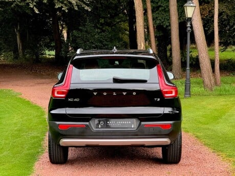 Volvo XC40 T3 INSCRIPTION PRO 33