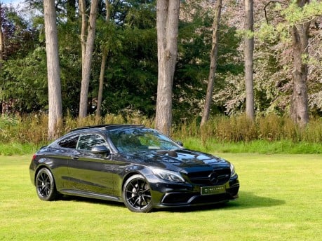 Mercedes-Benz C Class AMG C 63 PREMIUM 1