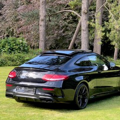 Mercedes-Benz C Class AMG C 63 PREMIUM 1