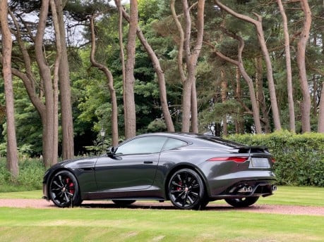 Jaguar F-Type V8 R 43