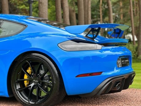 Porsche 718 Cayman P320 B 6X4 14