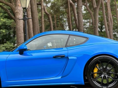 Porsche 718 Cayman P320 B 6X4 23