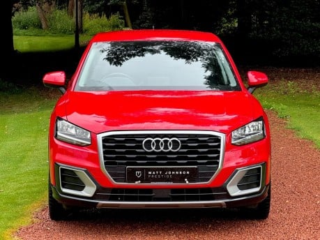 Audi Q2 TDI SPORT 14