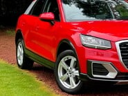 Audi Q2 TDI SPORT 22