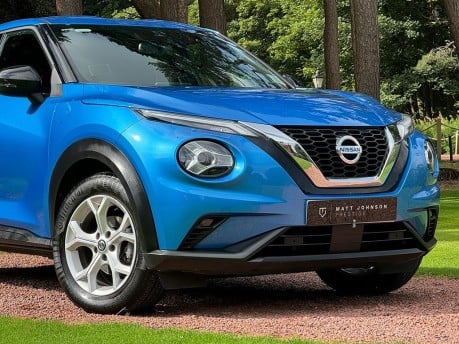 Nissan Juke DIG-T N-CONNECTA 9