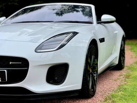 Jaguar F-Type V6 R-DYNAMIC AWD 17