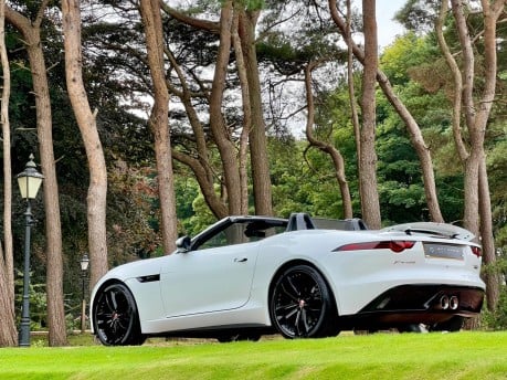 Jaguar F-Type V6 R-DYNAMIC AWD 36