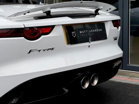 Jaguar F-Type V6 R-DYNAMIC AWD 39