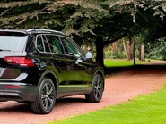 Volkswagen Tiguan SE NAVIGATION TDI 33