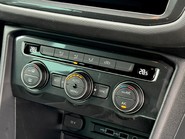 Volkswagen Tiguan SE NAVIGATION TDI 48