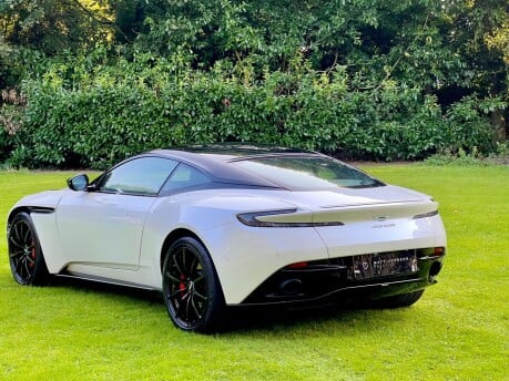 Aston Martin DB11 5.2 V12 BiTurbo AMR Auto Euro 6 (s/s) 2dr 31