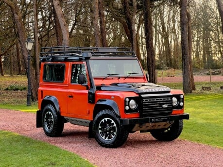 Land Rover Defender TD ADVENTURE STATION WAGON 1