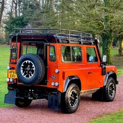 Land Rover Defender TD ADVENTURE STATION WAGON 1