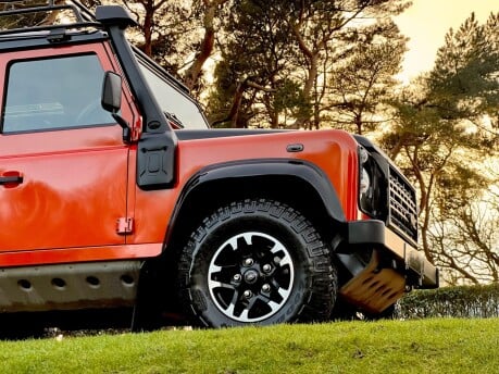 Land Rover Defender TD ADVENTURE STATION WAGON 8