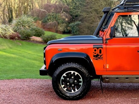 Land Rover Defender TD ADVENTURE STATION WAGON 12