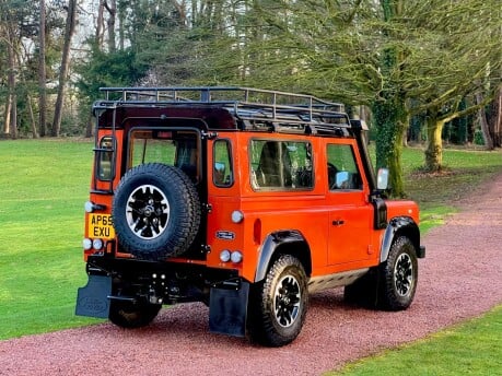 Land Rover Defender TD ADVENTURE STATION WAGON 2