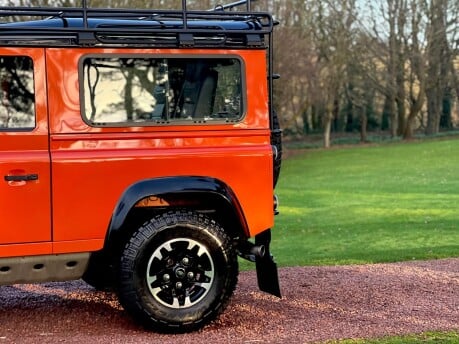 Land Rover Defender TD ADVENTURE STATION WAGON 19