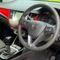 Vauxhall Crossland SRI NAV 2