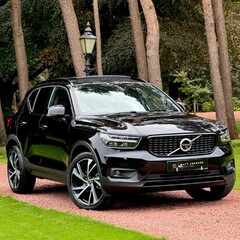 Volvo XC40 T4 R-DESIGN PRO 2