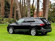 Volkswagen Tiguan Allspace LIFE TSI 30