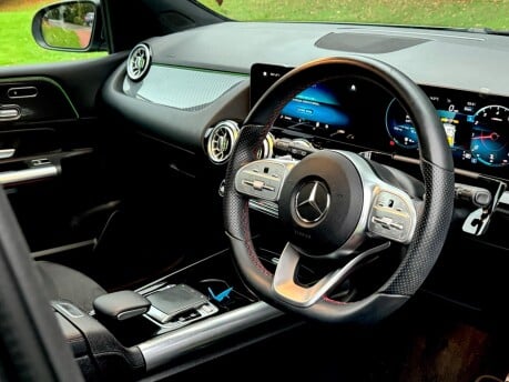 Mercedes-Benz B Class B 200 AMG LINE PREMIUM PLUS 10