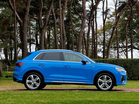 Audi Q3 TDI S LINE 11