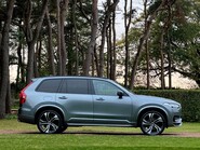 Volvo XC90 T6 R-DESIGN PRO AWD 11