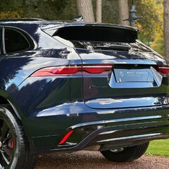 Jaguar F-Pace R-DYNAMIC BLACK MHEV 2