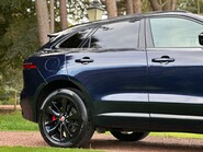 Jaguar F-Pace R-DYNAMIC BLACK MHEV 17