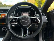 Jaguar F-Pace R-DYNAMIC BLACK MHEV 32