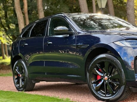 Jaguar F-Pace R-DYNAMIC BLACK MHEV 38