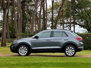 Volkswagen T-Roc SE TSI 12