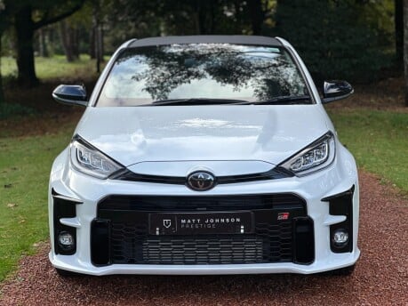 Toyota Yaris GR-Y CIRCUIT 45