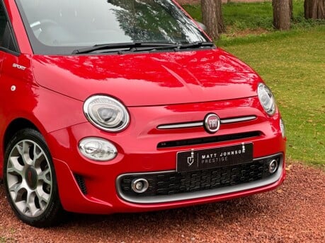 Fiat 500 SPORT MHEV 7